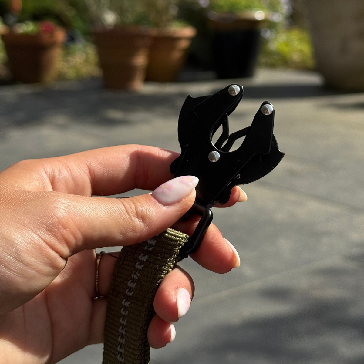 Reflective Bungee Dog Leash with Car Seat Belt Clip – CarPaws™