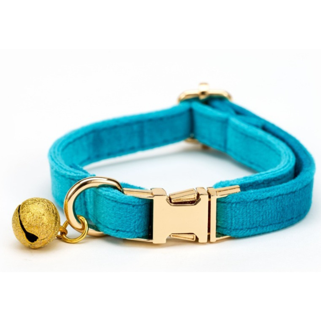 Reflective Cat Collar with Bell – FlexFlow™
