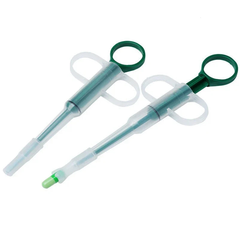 Needle-Free Pet Feeding Syringe for Dogs & Cats – DishTrail™