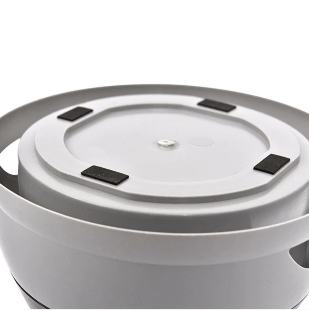 Spill-Proof Pet Water Bowl – FeastShield™