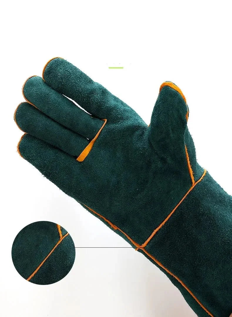 Bite-Resistant Pet Training & Grooming Gloves – BrainGlow™