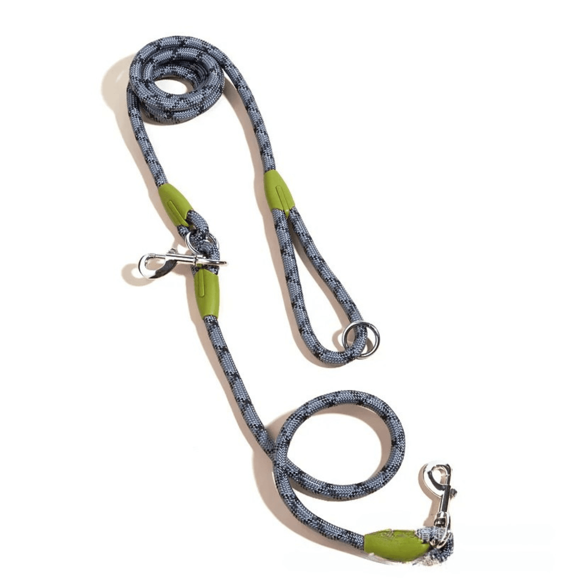 Hands-Free Reflective Dog Leash – HoldGlow™