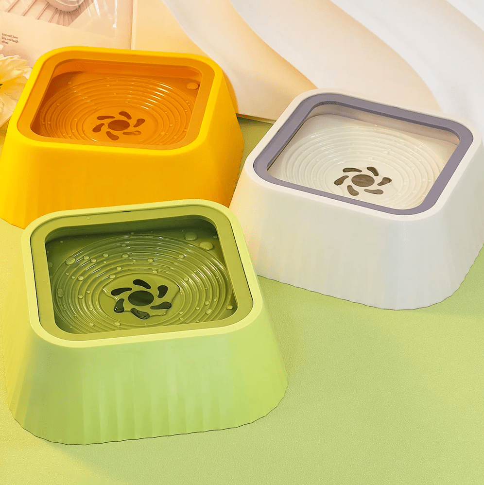 Spill-Proof Pet Water Bowl for Dogs & Cats – DineWave™