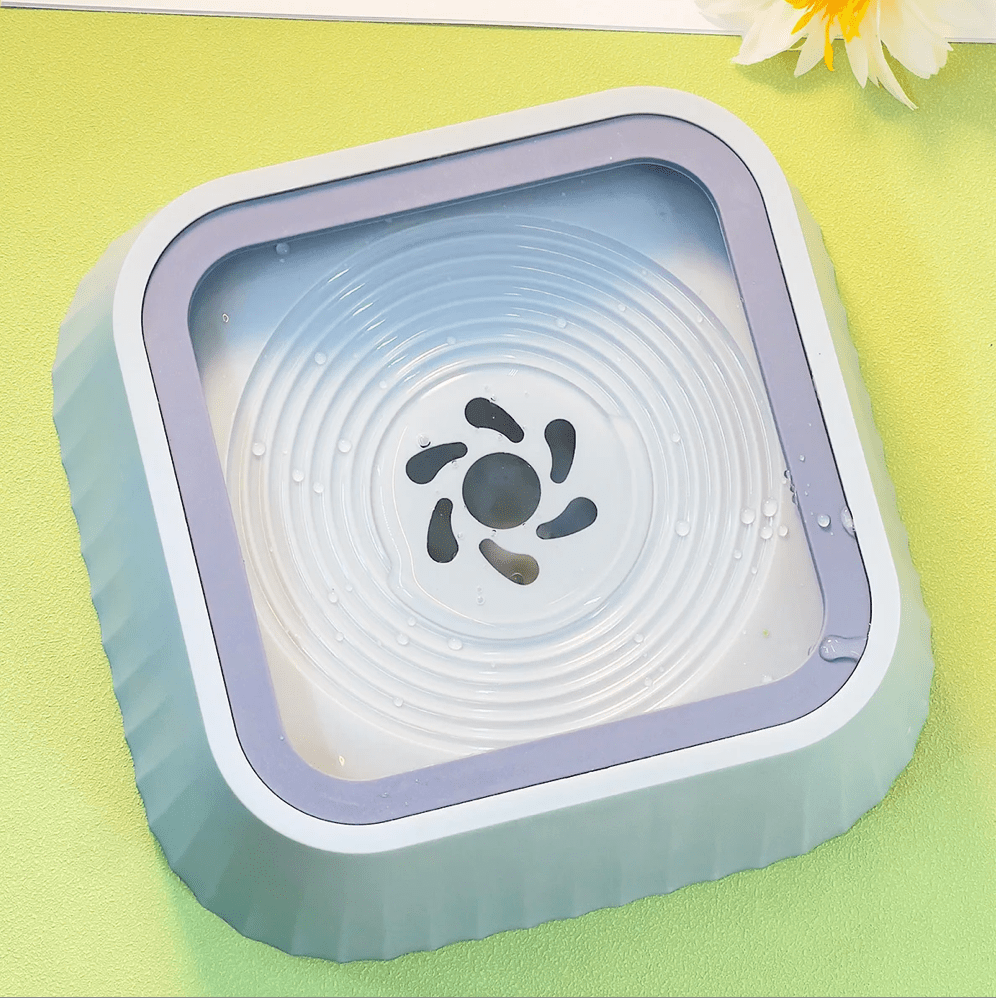 Spill-Proof Pet Water Bowl for Dogs & Cats – DineWave™