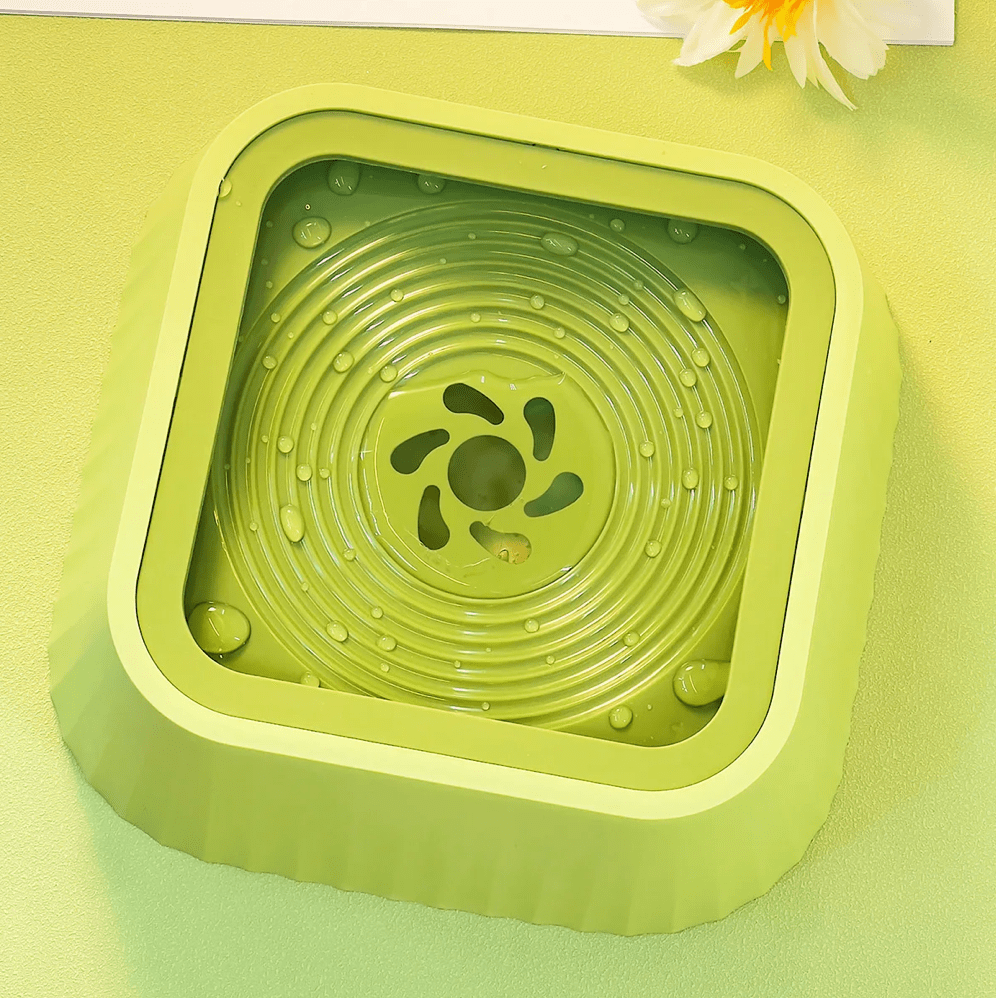 Spill-Proof Pet Water Bowl for Dogs & Cats – DineWave™