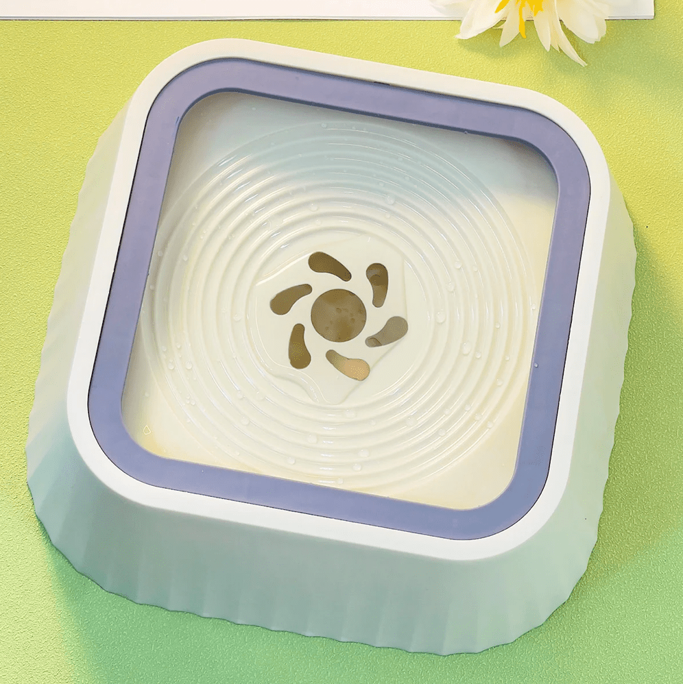 Spill-Proof Pet Water Bowl for Dogs & Cats – DineWave™