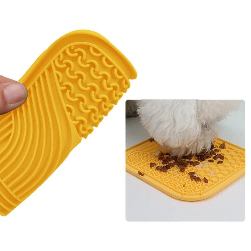 Tailented LickEase™ – Non-Slip Silicone Lick & Enrichment Pad for Dogs & Cats