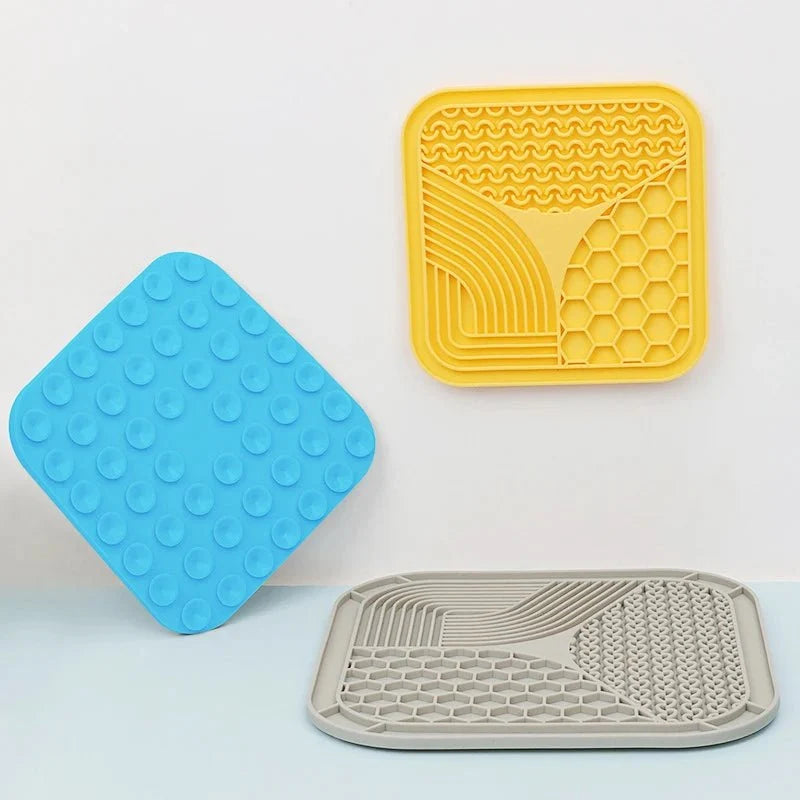 Tailented LickEase™ – Non-Slip Silicone Lick & Enrichment Pad for Dogs & Cats