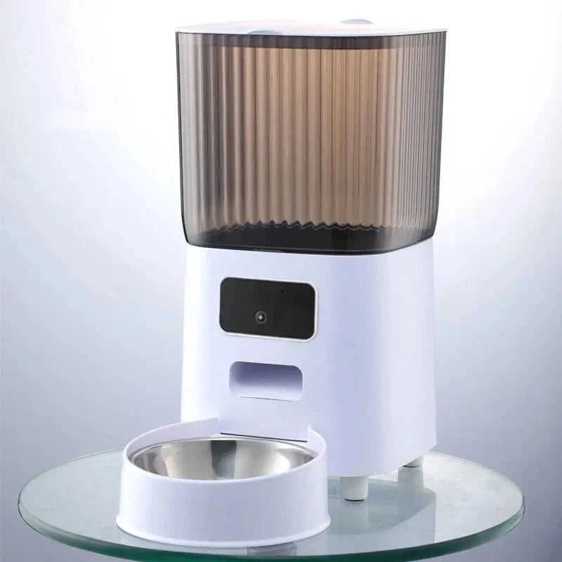 Smart Automatic Pet Feeder with Camera – FocusPlus™