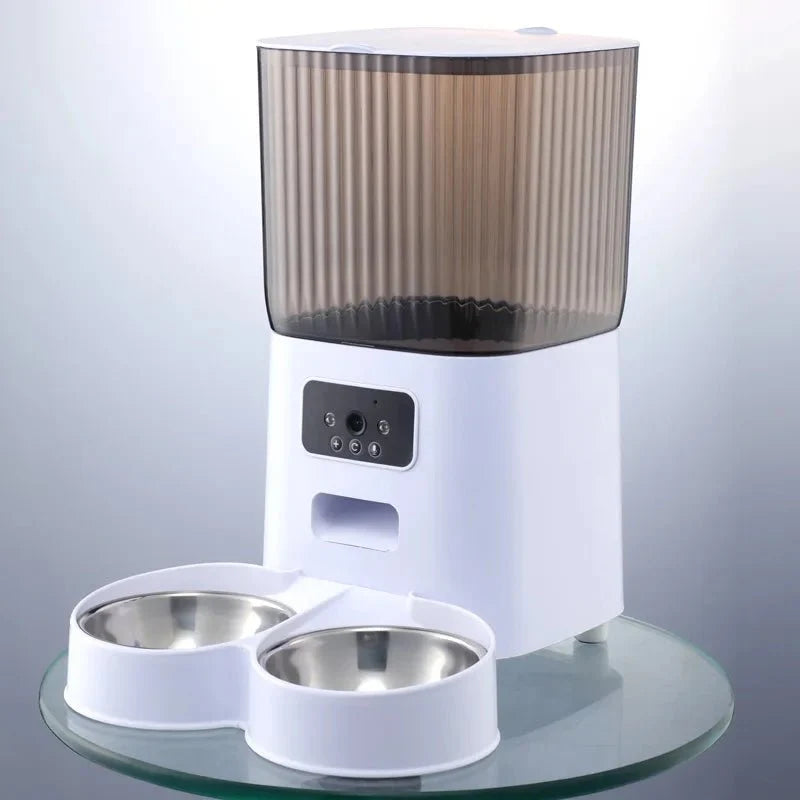 Smart Automatic Pet Feeder with Camera – FocusPlus™