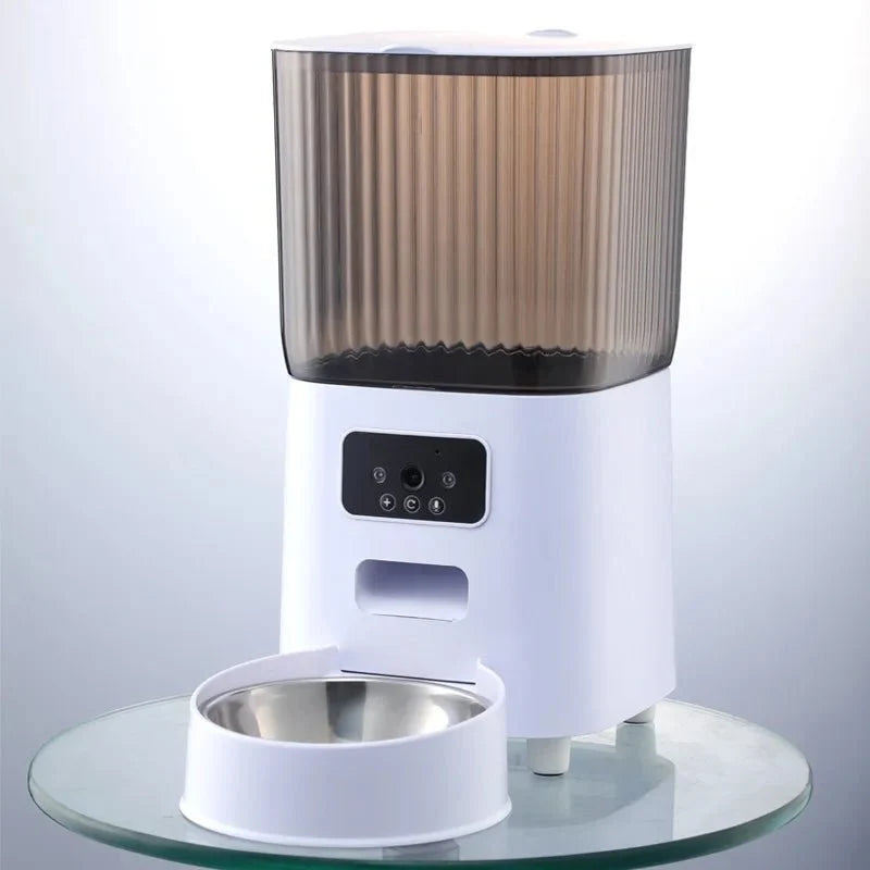 Smart Automatic Pet Feeder with Camera – FocusPlus™