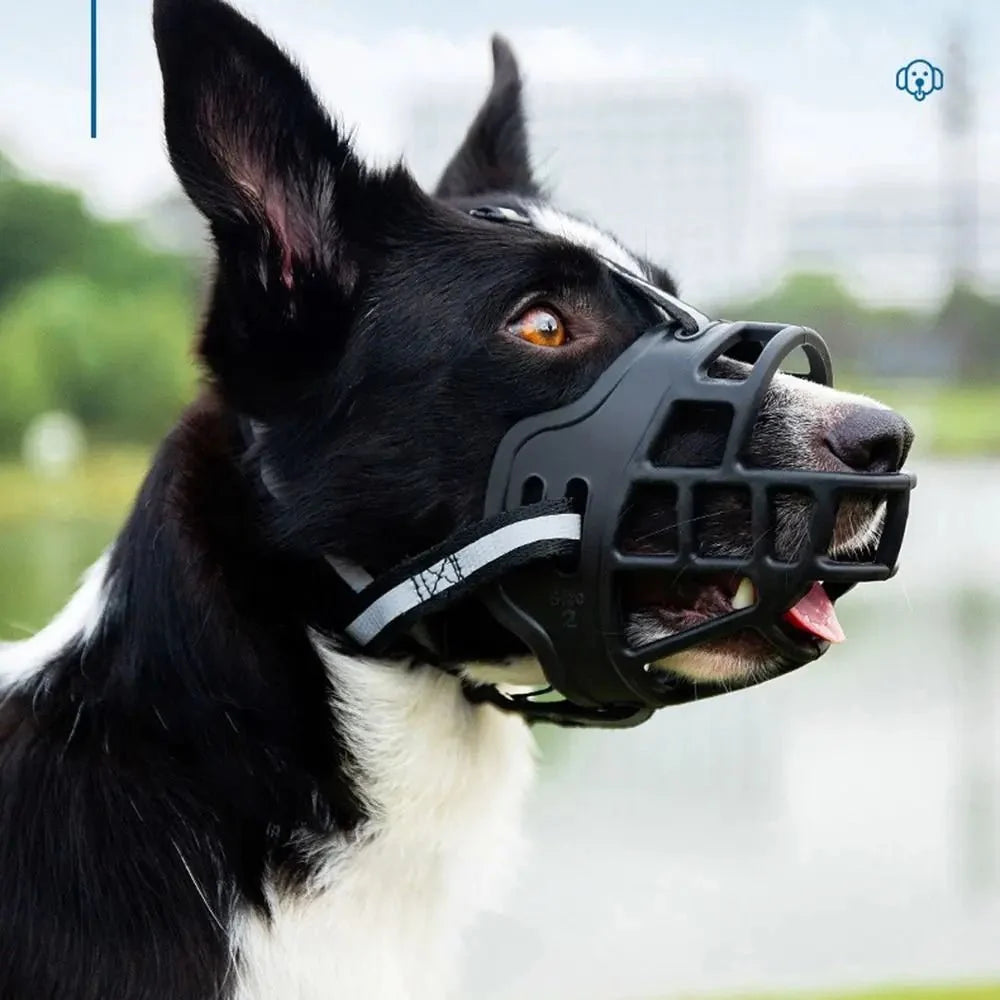 Adjustable Breathable Dog Muzzle – PawGo™