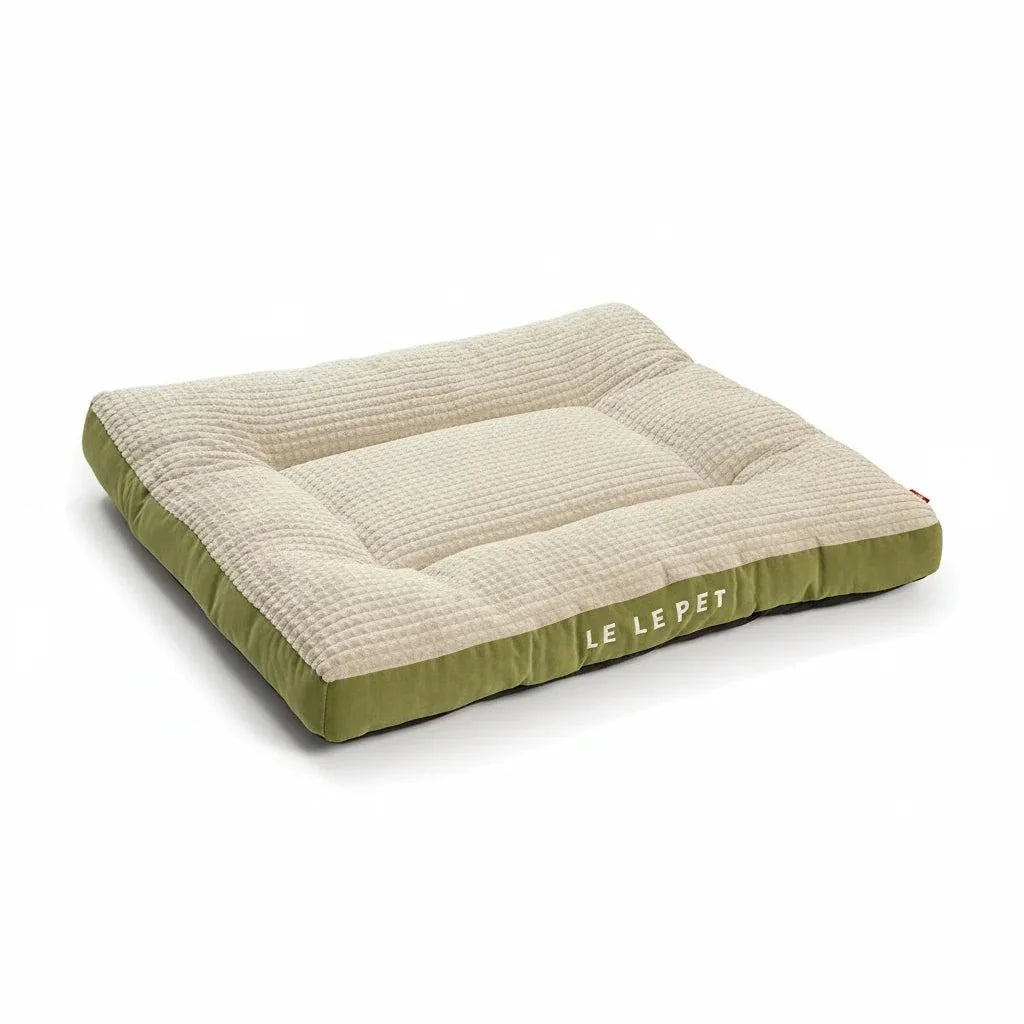 Soft Fleece Dog Bed for Dogs & Cats – SleepPaws™