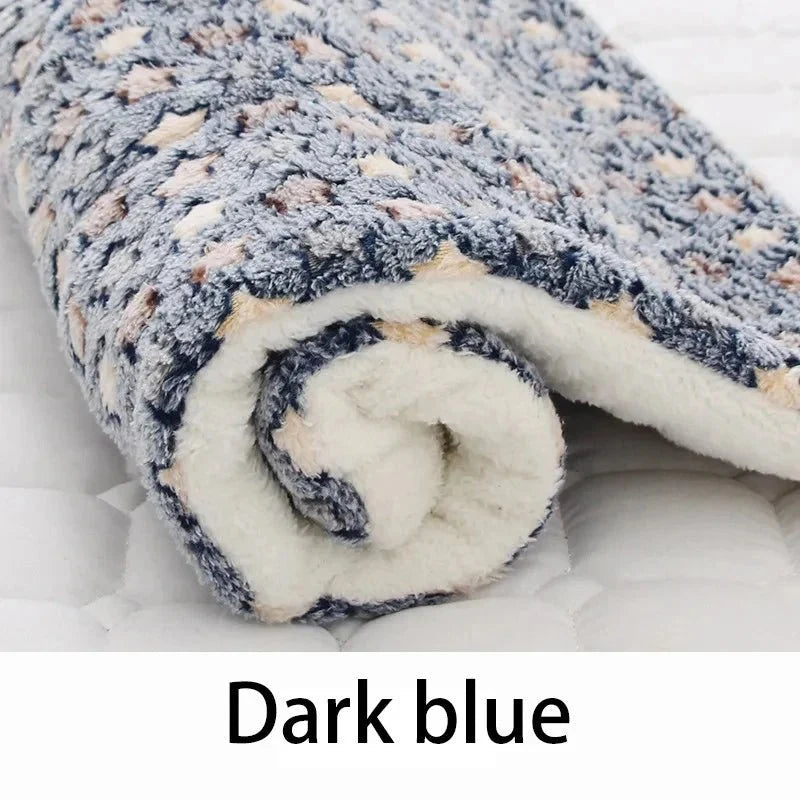 Soft Flannel Pet Bed for Dogs & Cats – SoftStyle™
