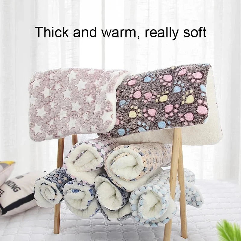 Soft Flannel Pet Bed for Dogs & Cats – SoftStyle™