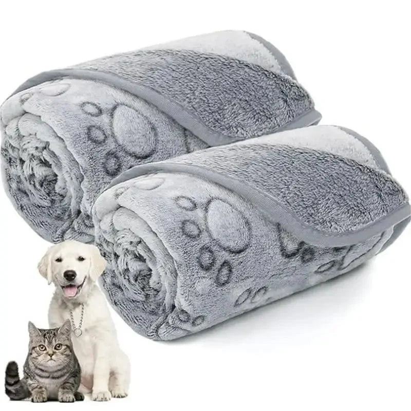Soft Coral Fleece Pet Blanket – LoungeSmart™
